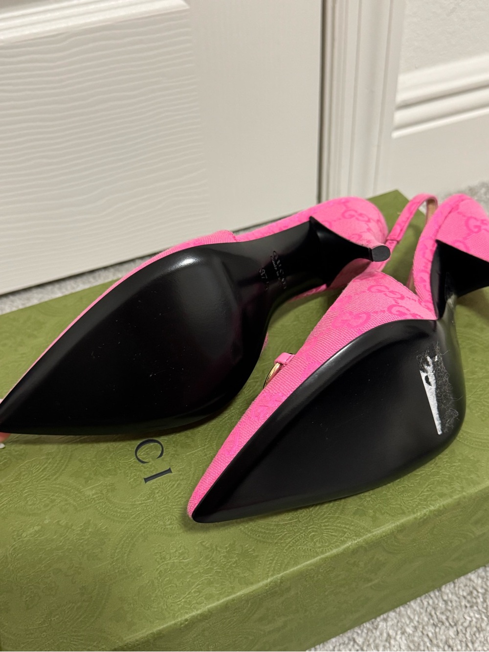 Gucci Hot Pink Horsebit Slingback Pointed-Toe Heels. - Picture 7 of 13